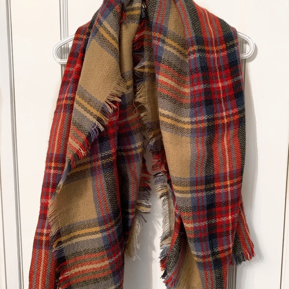 Tartan Blanket Scarf - Picture 1 of 2
